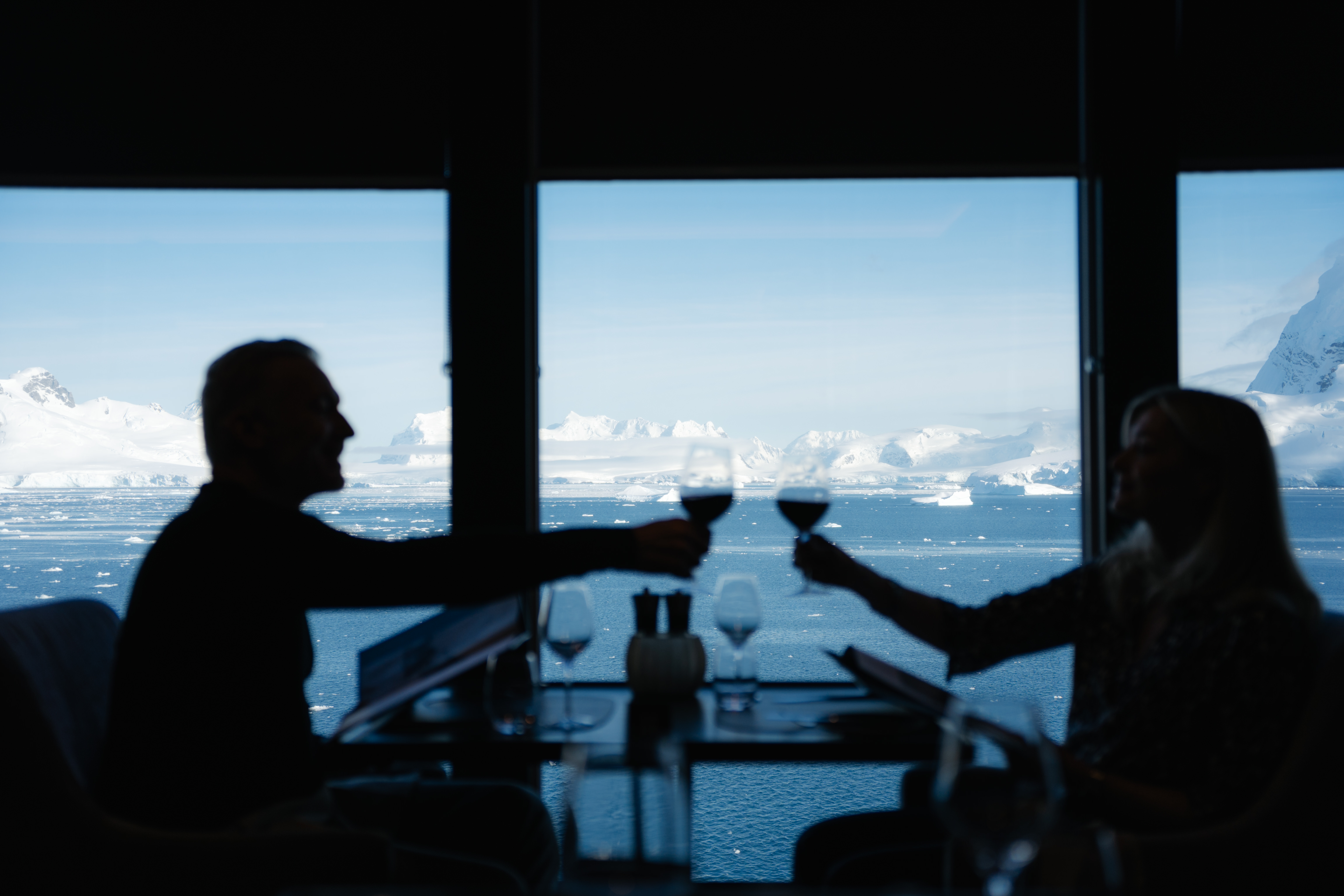 MS Roald Amundsen - Lindstrøm